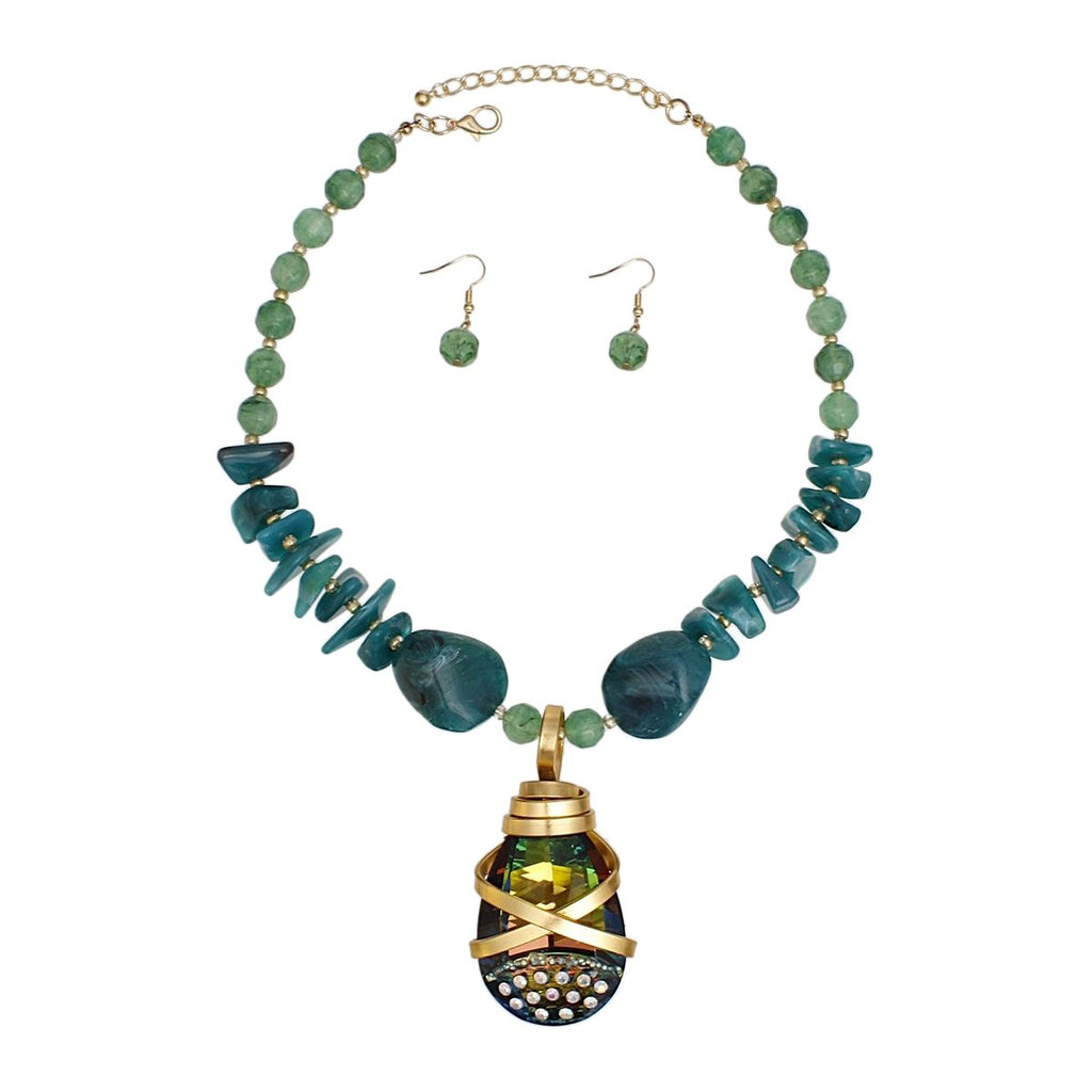 Pendant Green Stone Bead Teardrop Crystal Necklace